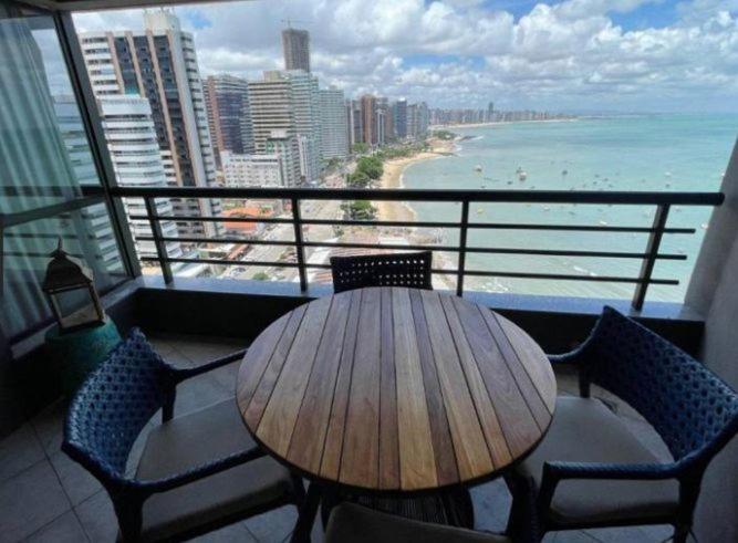 Flat Iate Plaza Na Beira Mar Com Vista Mar Apartman Fortaleza  Kültér fotó